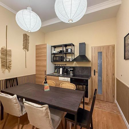 Radost Residence The Heart Of Unique Living براغ المظهر الخارجي الصورة