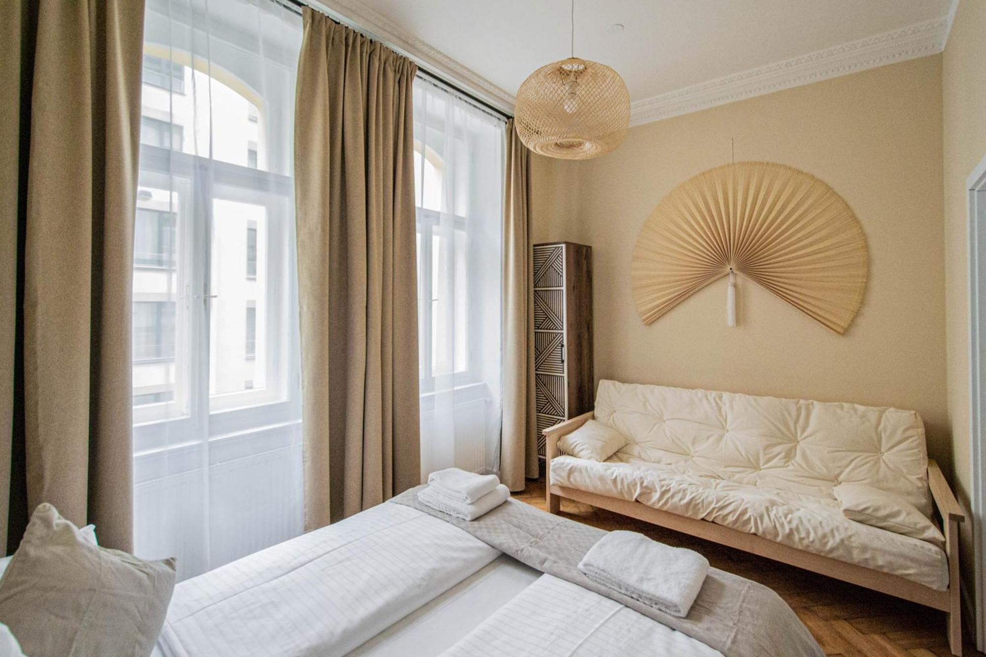 Radost Residence The Heart Of Unique Living براغ المظهر الخارجي الصورة